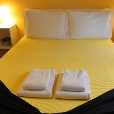 Campo Santana Apartment Lisbona Esterno foto